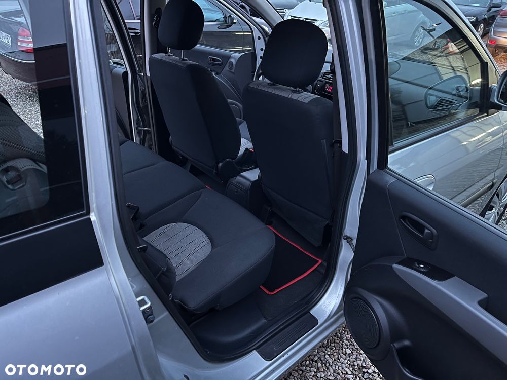 Hyundai Matrix 1.6 GLS - 11