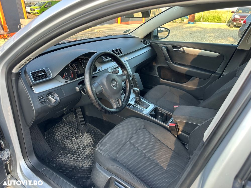 Volkswagen Passat Variant 2.0 TDI DSG BlueMotion Technology Comfortline - 6