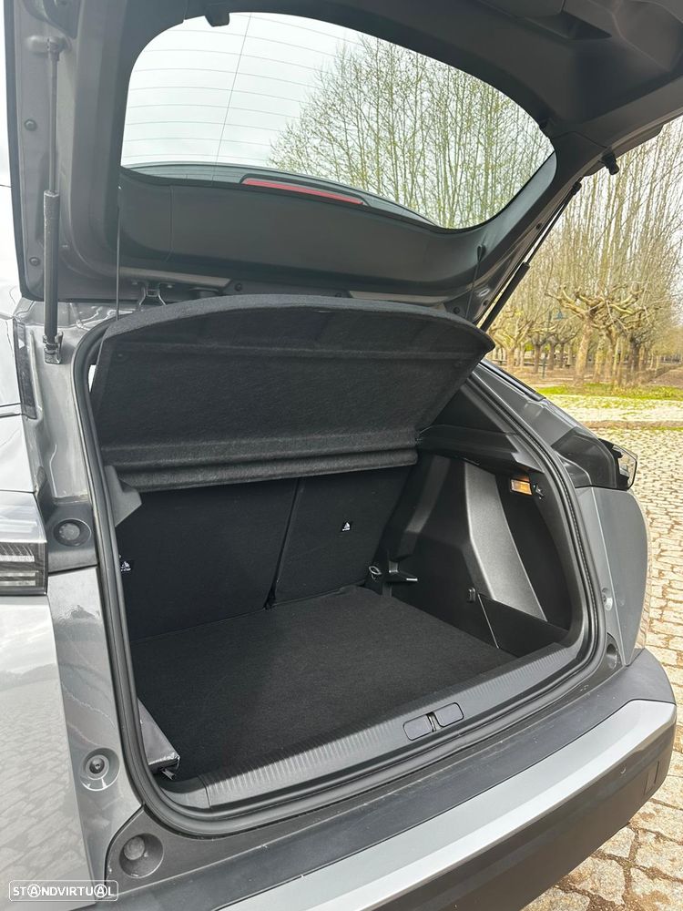 Peugeot 2008 1.2 PureTech Active - 16