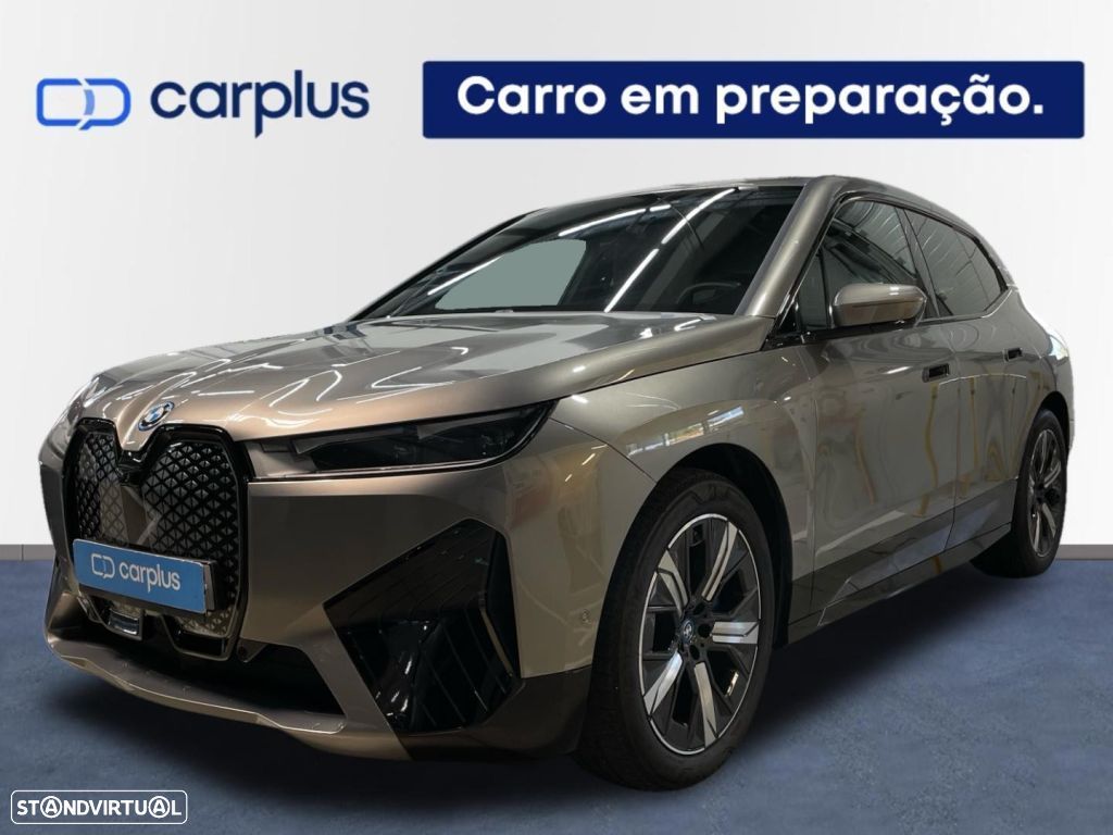 BMW iX xDrive 40 - 1
