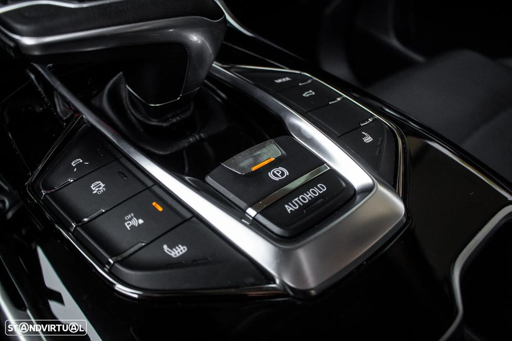 Maxus Euniq 6 Standard - 18