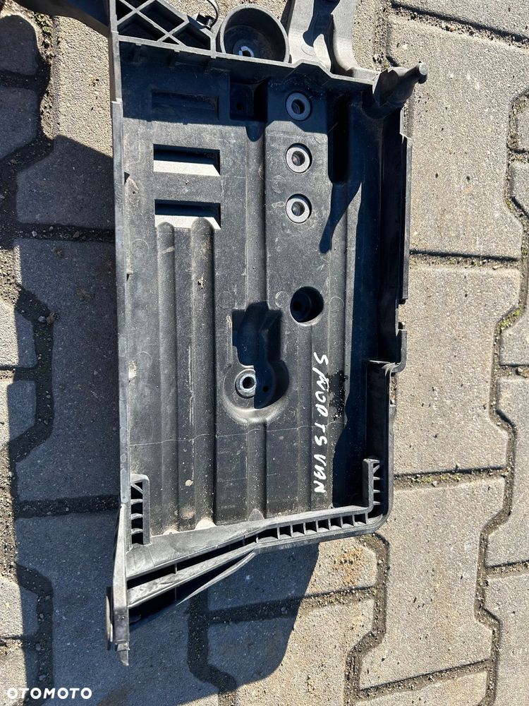 Volkswagen Golf VII podstawka pod akumulator 5Q0915321H Skoda Octavia III Seat Leon III - 3