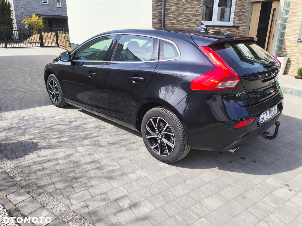 Volvo V40 D4 Summum - 6