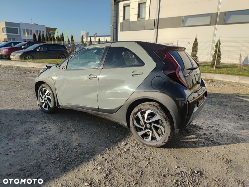 Toyota Aygo X 1.0 VVT-i Color Edition X-shift - 18