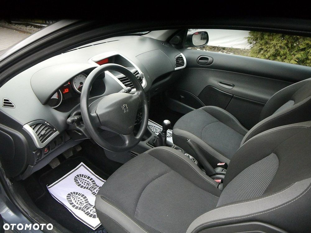 Peugeot 206 plus 1.1 Presence Euro5 - 18