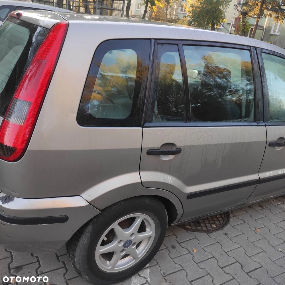 Ford Fusion 2003 photo 3