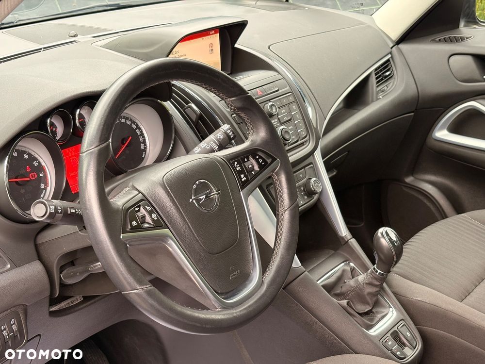 Opel Zafira - 14