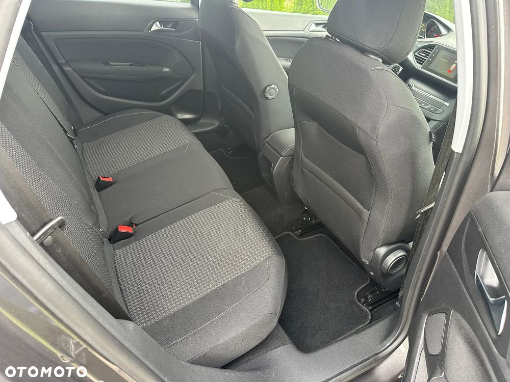 Peugeot 308 PureTech 130 GPF Stop & Start Active Pack - 11