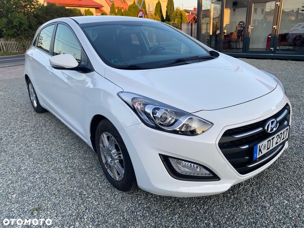 Hyundai i30 blue 1.4 Style - 3