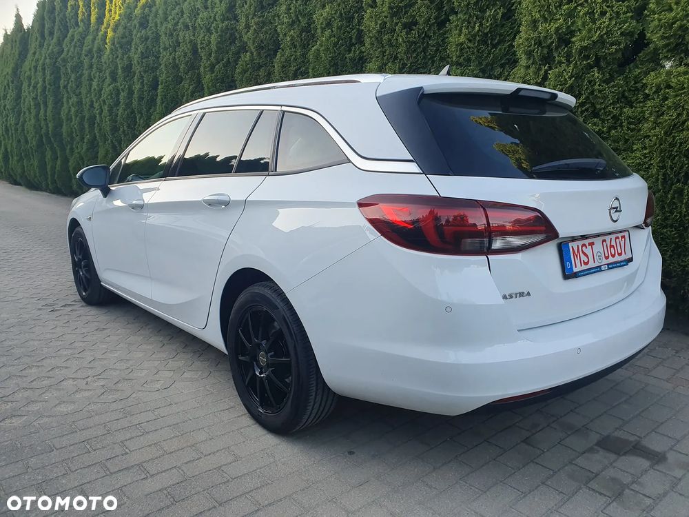 Opel Astra 1.6 D Automatik Start/Stop Innovation - 8