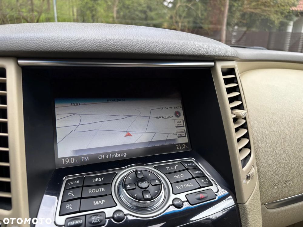 Infiniti FX FX30d S Premium - 23