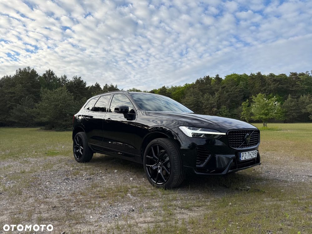 Volvo XC 60 T6 Plug-In Hybrid AWD Plus Black Edition - 1