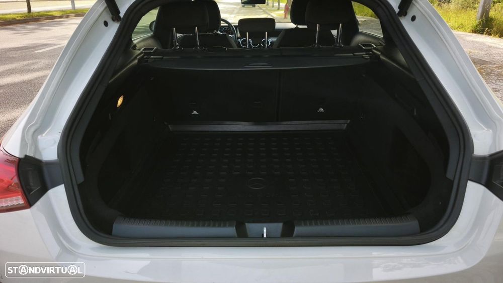 Mercedes-Benz CLA 180 d Shooting Brake Business Solutions Aut. - 16