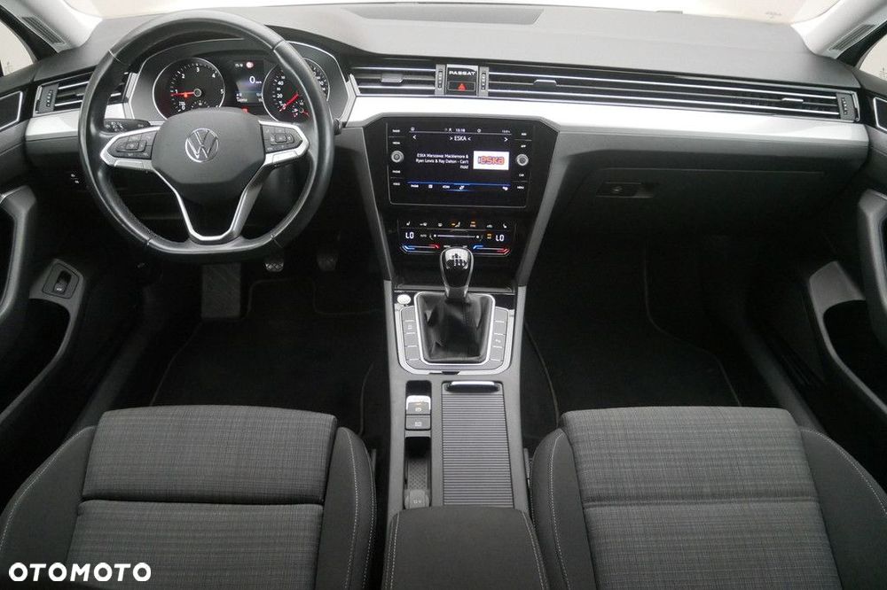 Volkswagen Passat Variant 2.0 TDI EVO Business - 8