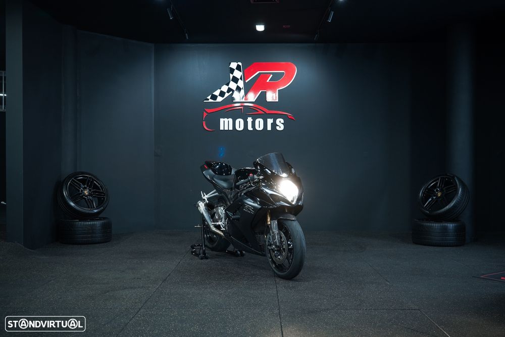 Suzuki GSX-R K8 - 2