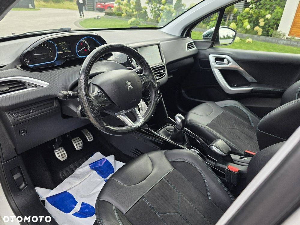 Peugeot 2008 1.2 Pure Tech Crossway S&S - 27