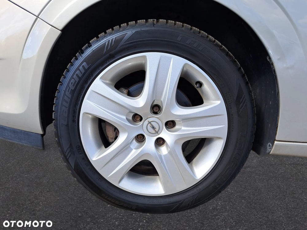 Opel Astra 1.6 Enjoy - 9