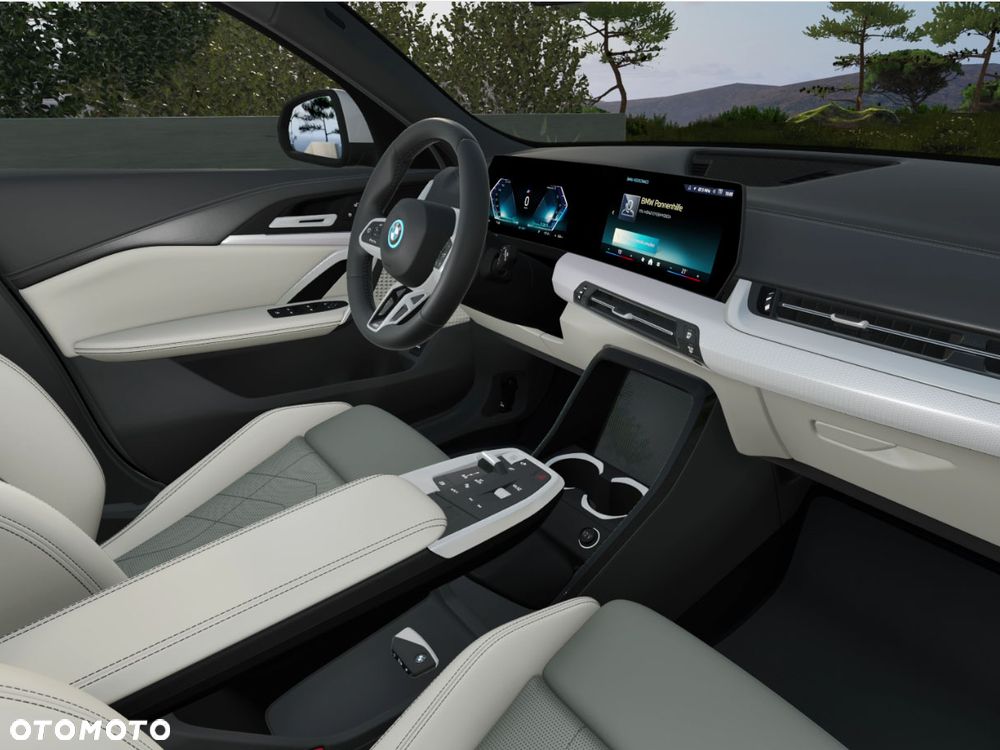 BMW iX2 eDrive20 66.5kWh - 14