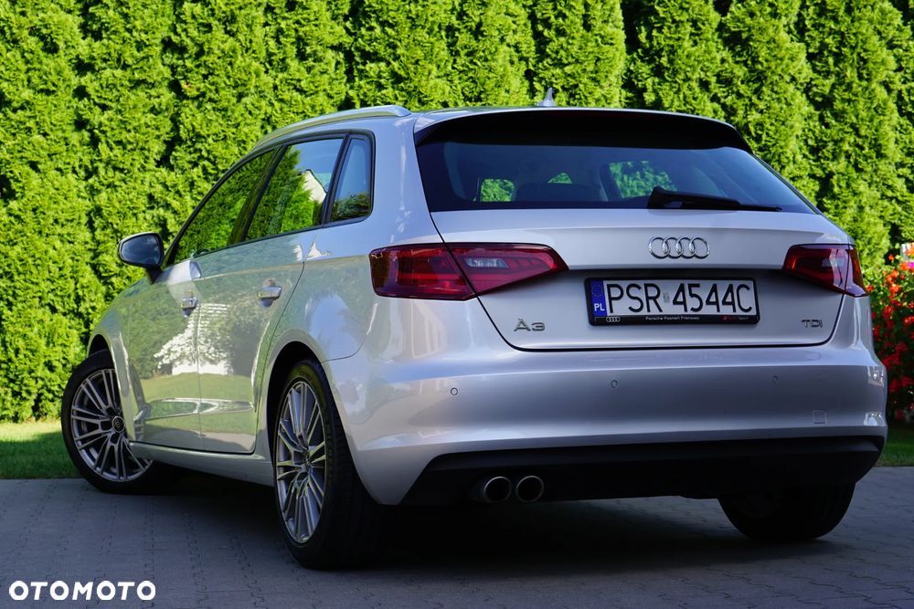 Audi A3 Sportback 2.0 TDI S tronic - 6