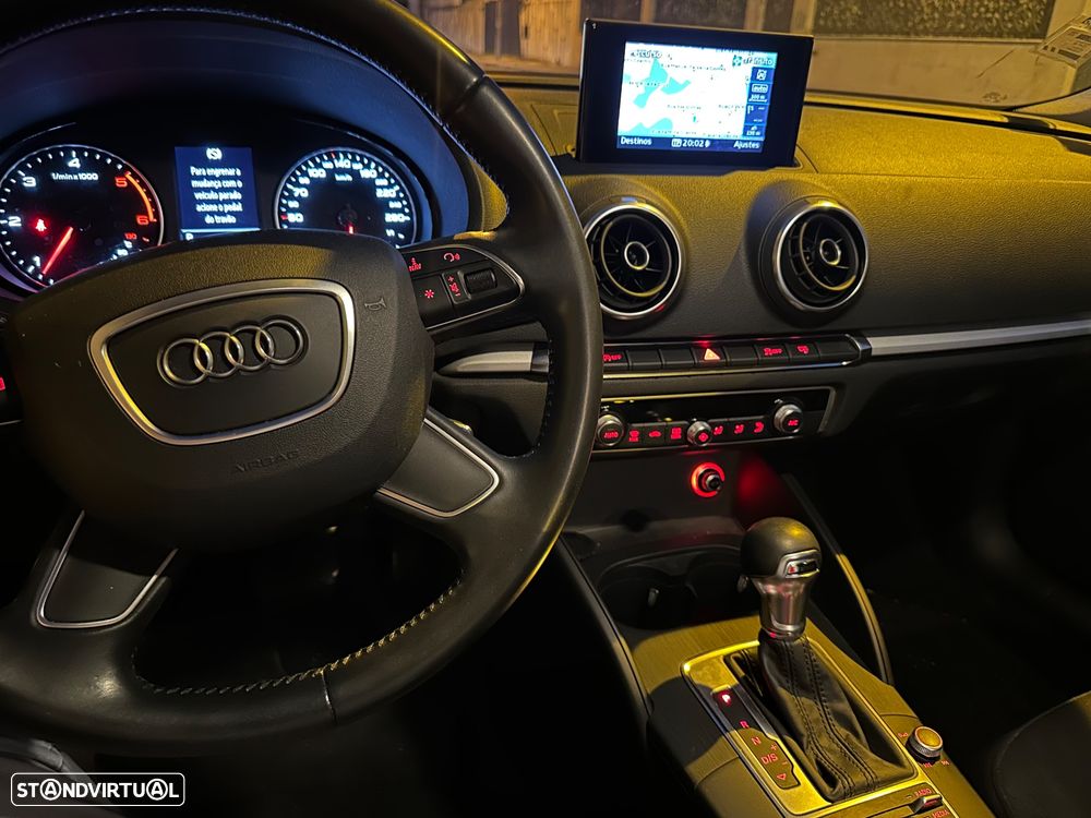 Audi A3 Limousine 1.6 TDI S-line S tronic - 3