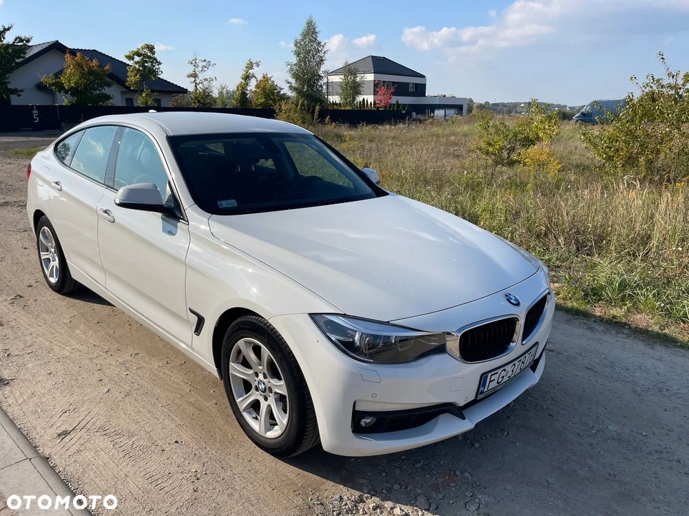 BMW 3GT 318d - 9