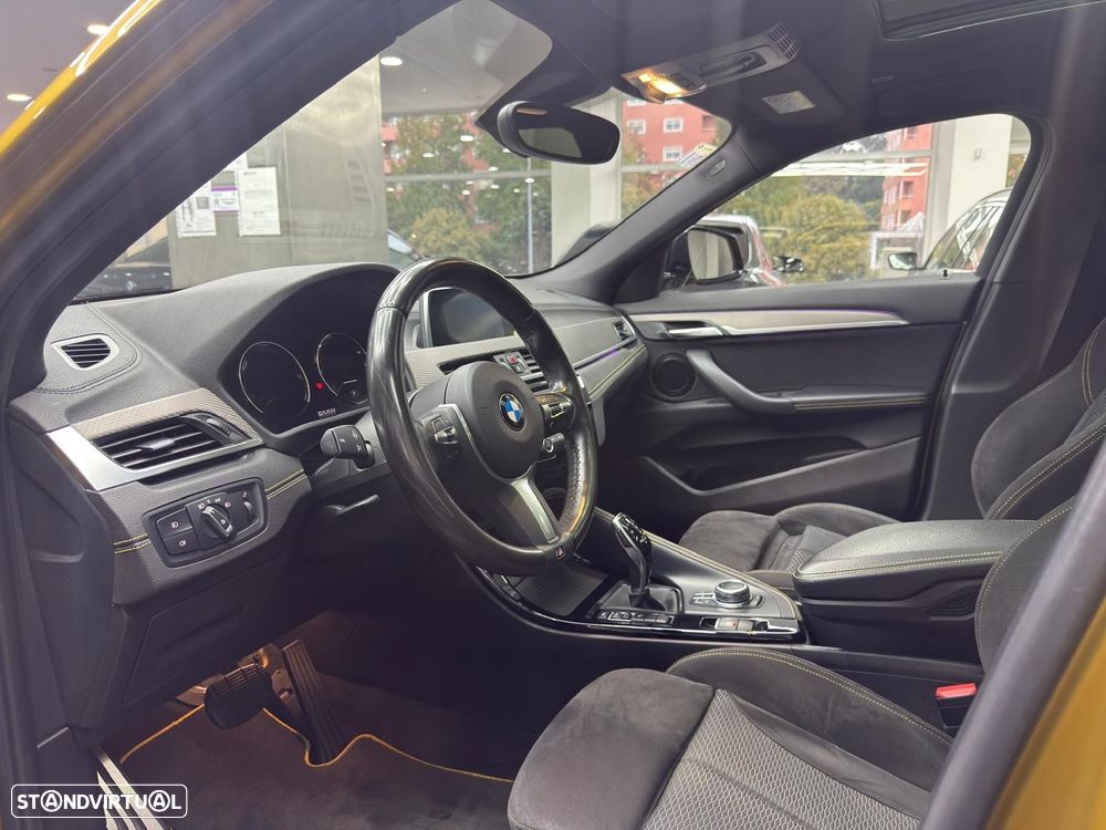 BMW X2 18 d xDrive Auto Pack 50 anos M - 34