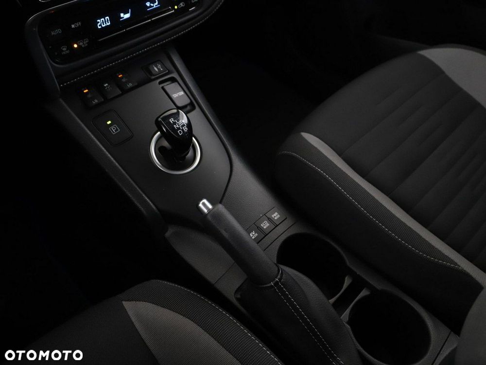 Toyota Auris 1.8 VVT-i Hybrid Automatik Touring Sports Edition-S - 28