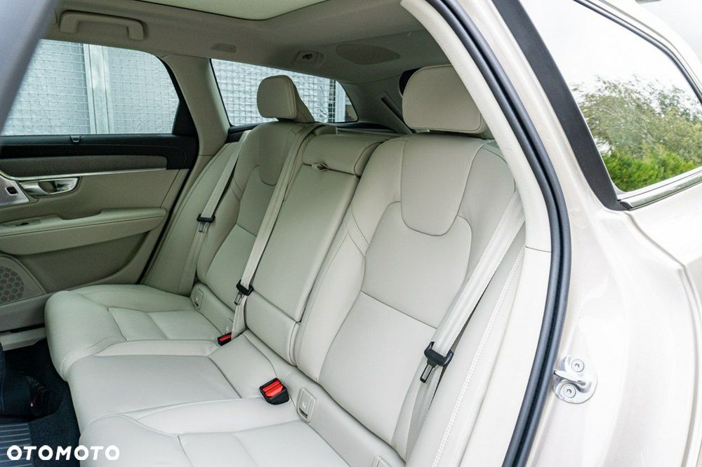 Volvo V90 - 21