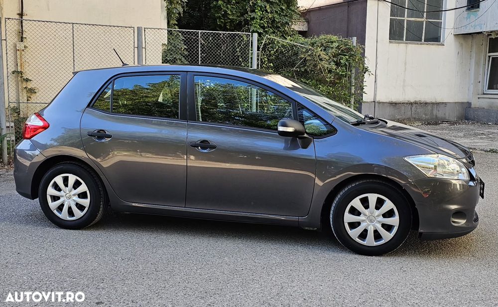 Toyota Auris - 3