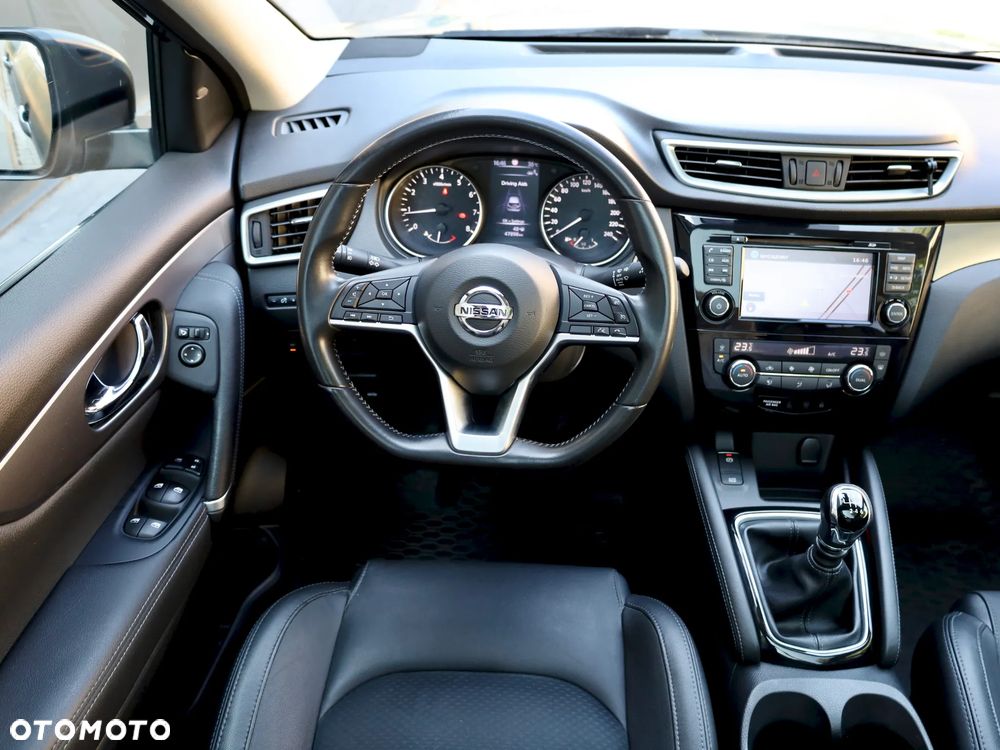 Nissan Qashqai 1.3 DIG-T N-Connecta - 16