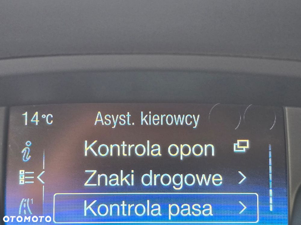 Ford Focus 1.0 EcoBoost Titanium - 34