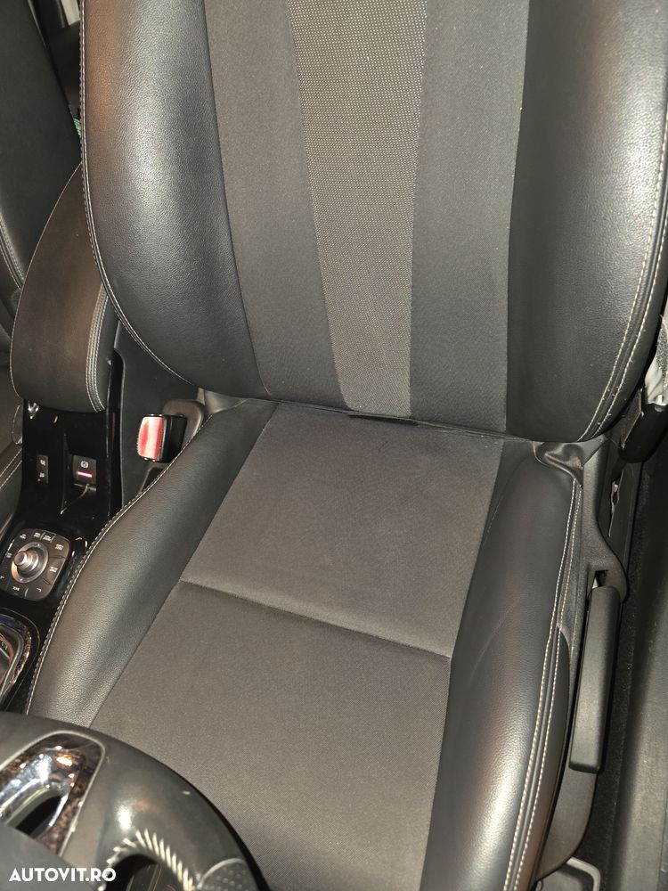 Renault Megane ENERGY dCi 110 Start & Stop Bose Edition - 5