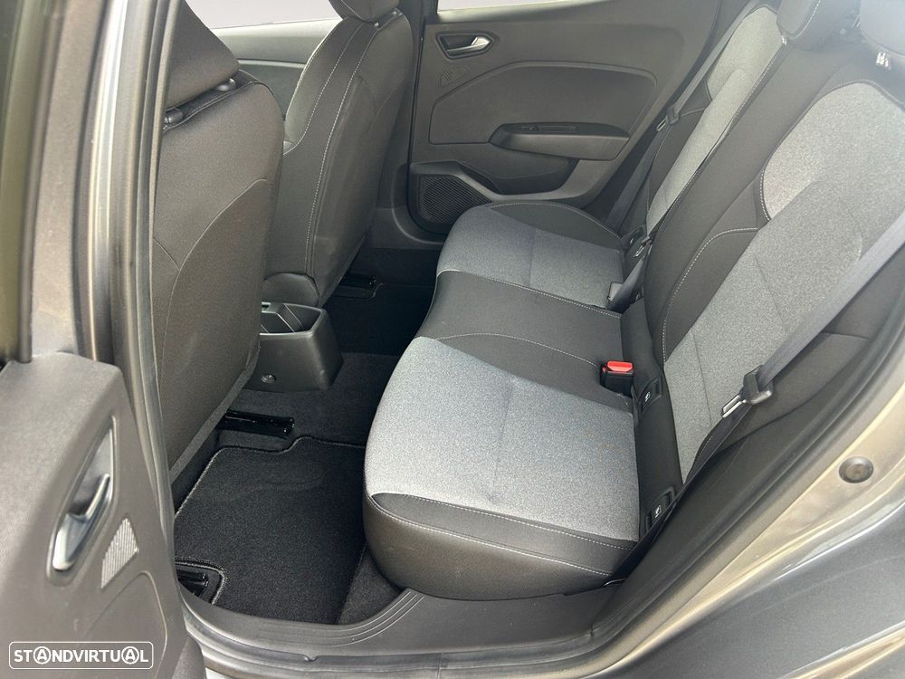 Renault Clio - 13