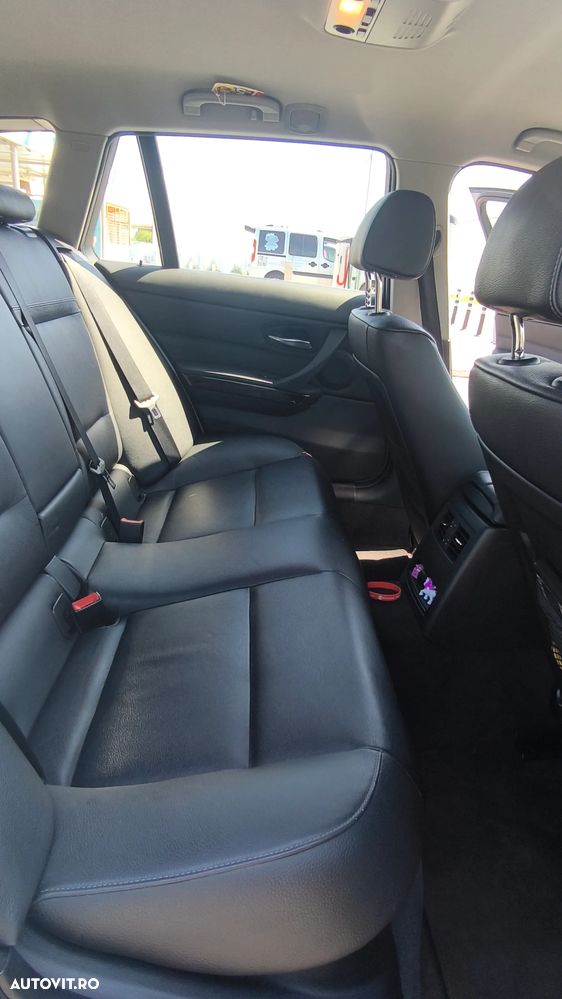 BMW Seria 3 320d xDrive DPF Edition Lifestyle - 17