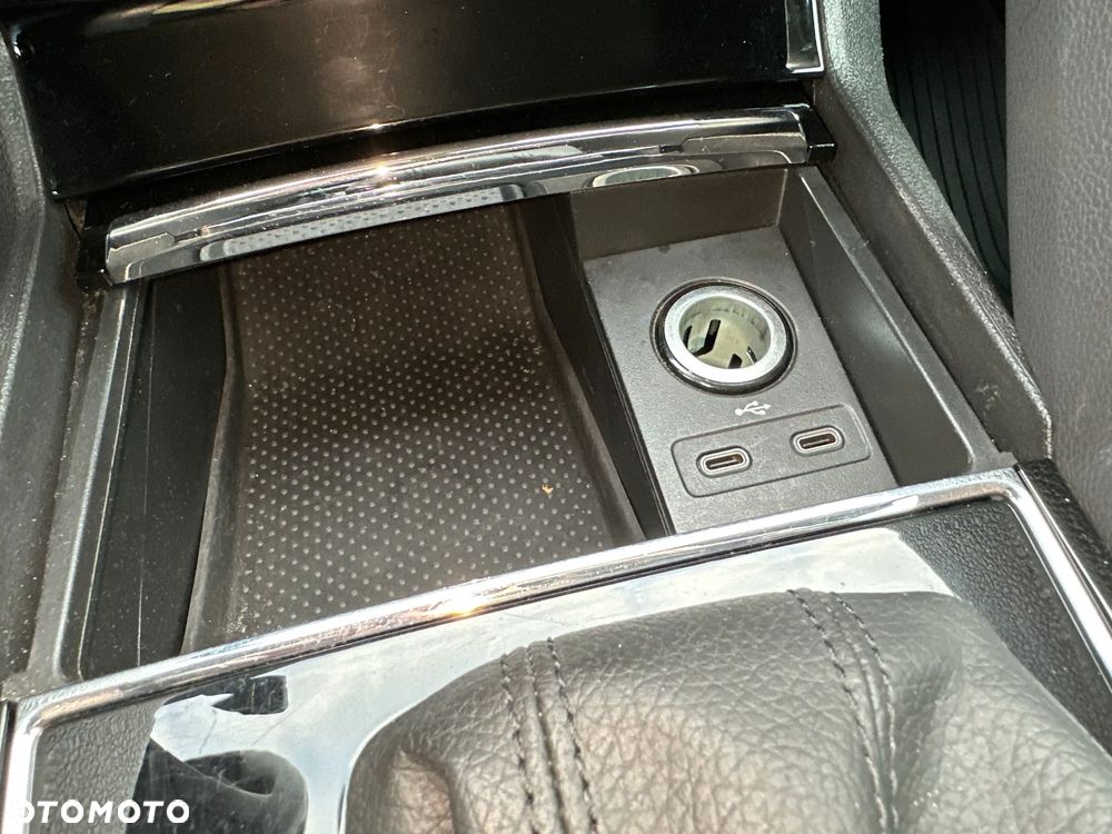 Skoda Karoq 1.5 TSI ACT Ambition DSG - 27
