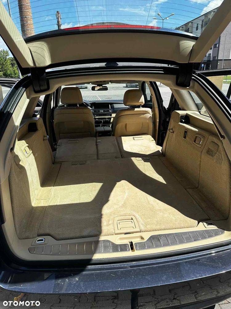 BMW Seria 5 530d xDrive - 2