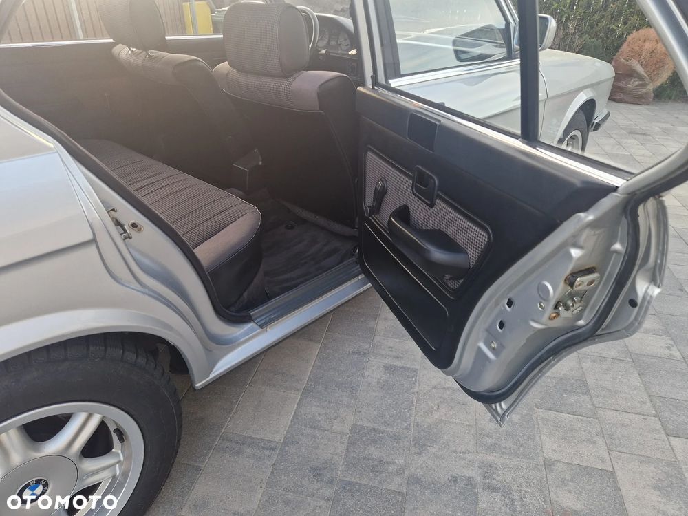 BMW Seria 5 - 27