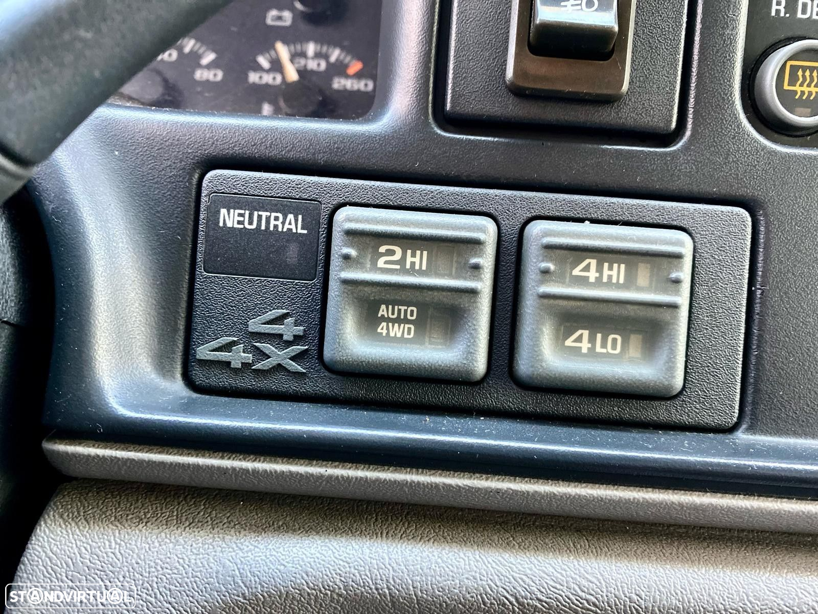 Chevrolet Tahoe - 25