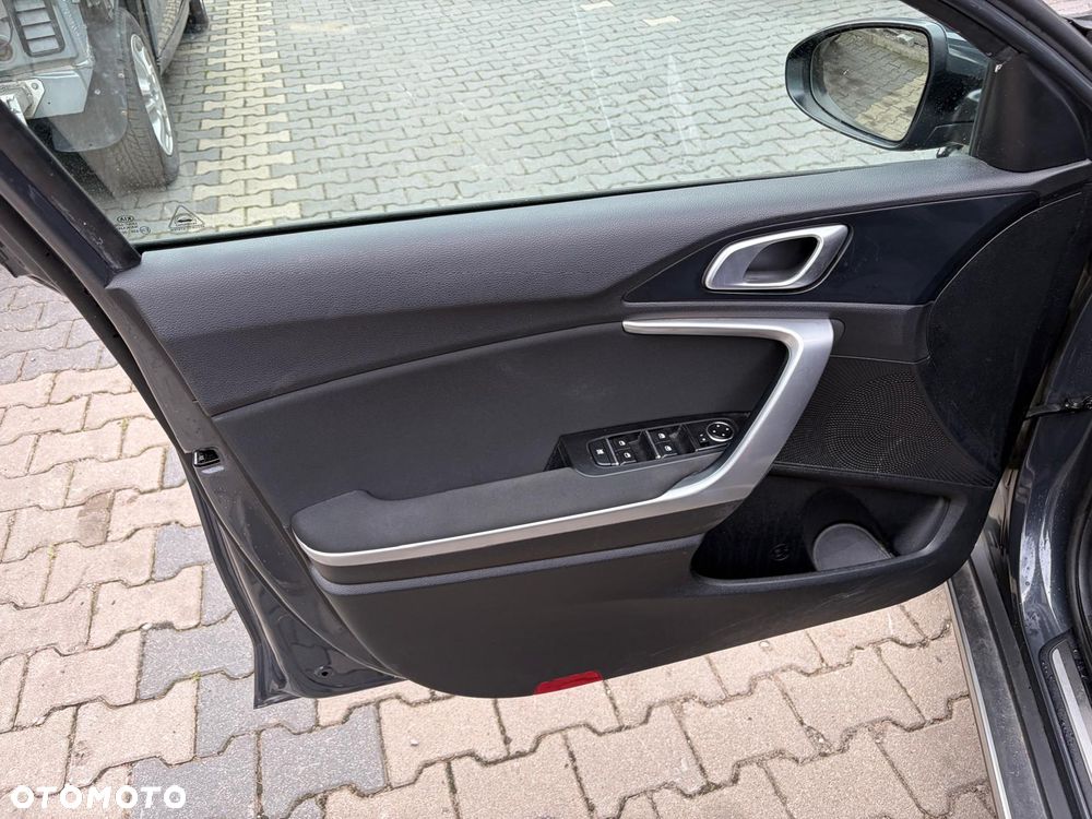 Kia XCeed 1.4 T-GDI M DCT - 14