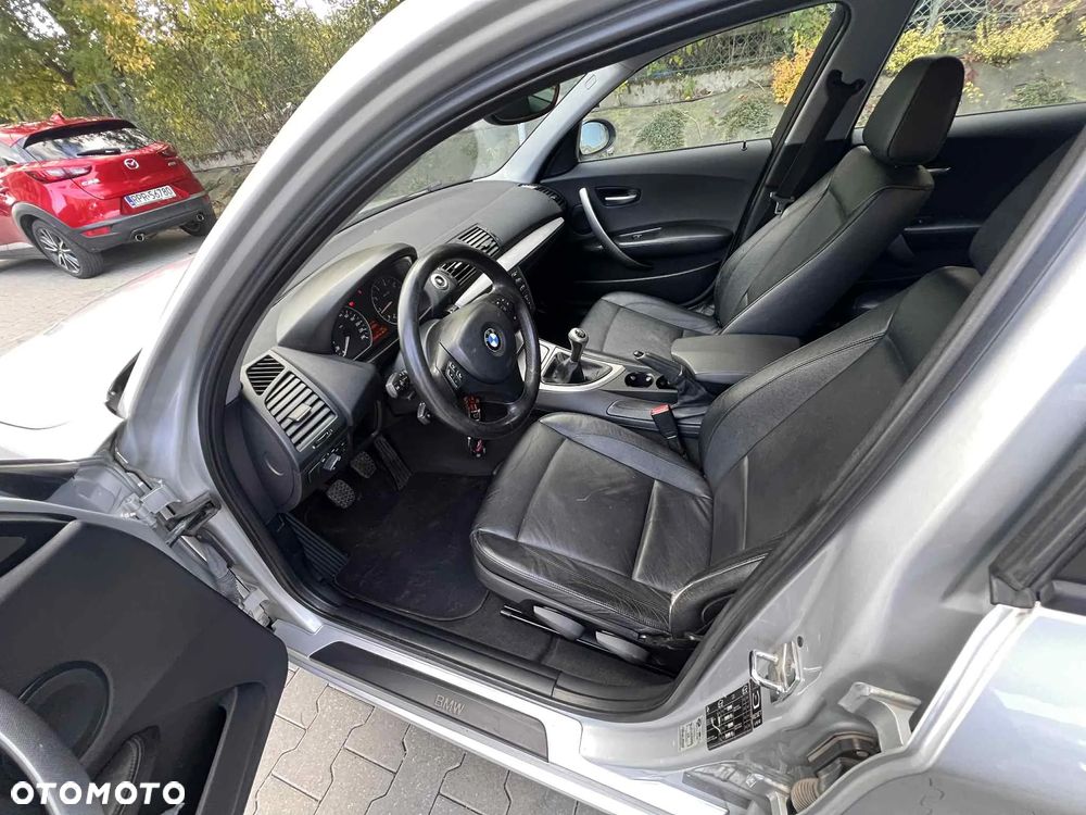 BMW Seria 1 120i - 3