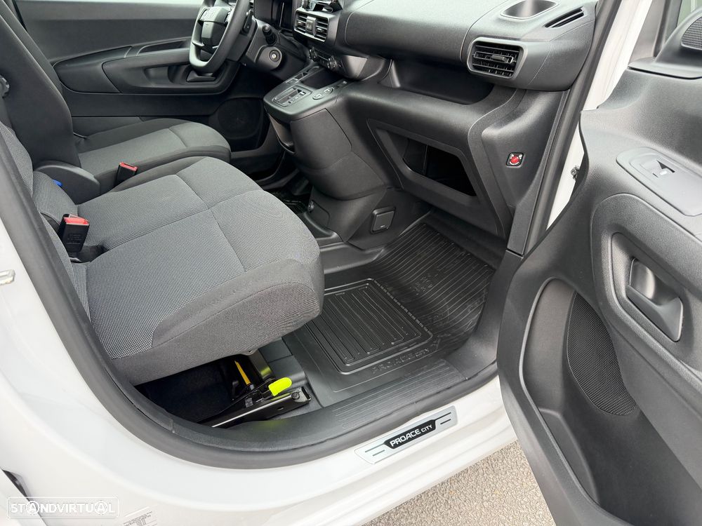 Toyota Proace City Eletrico - 45
