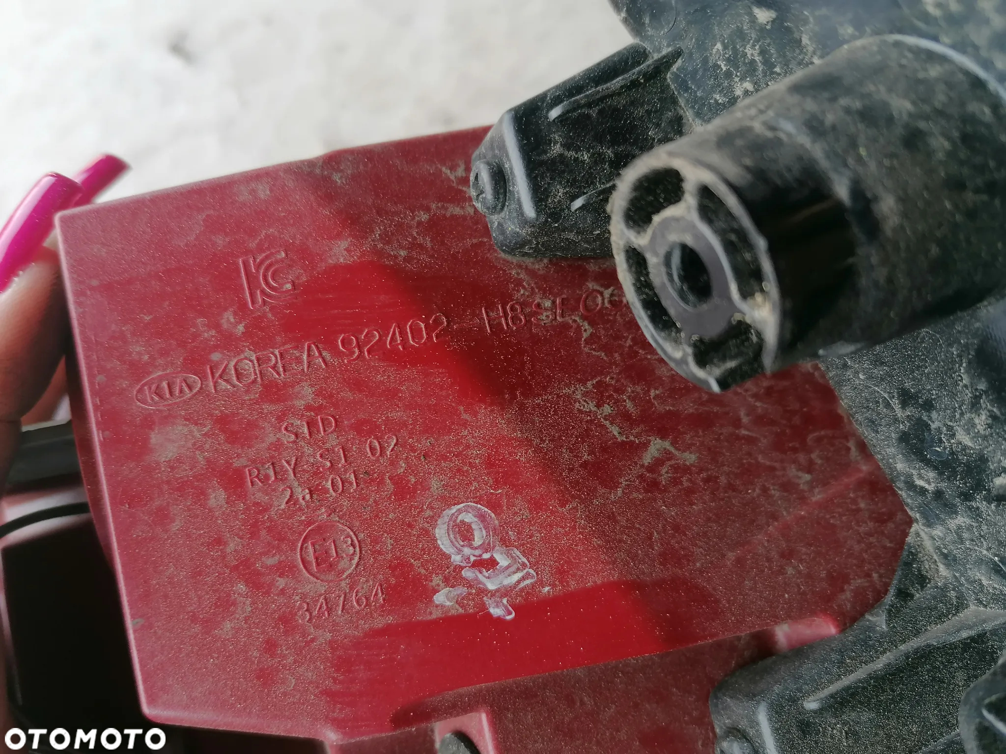 KIA STONIC I 22r LIFT LAMPA W BŁOTNIK PRAWY TYŁ TYLNA - 4