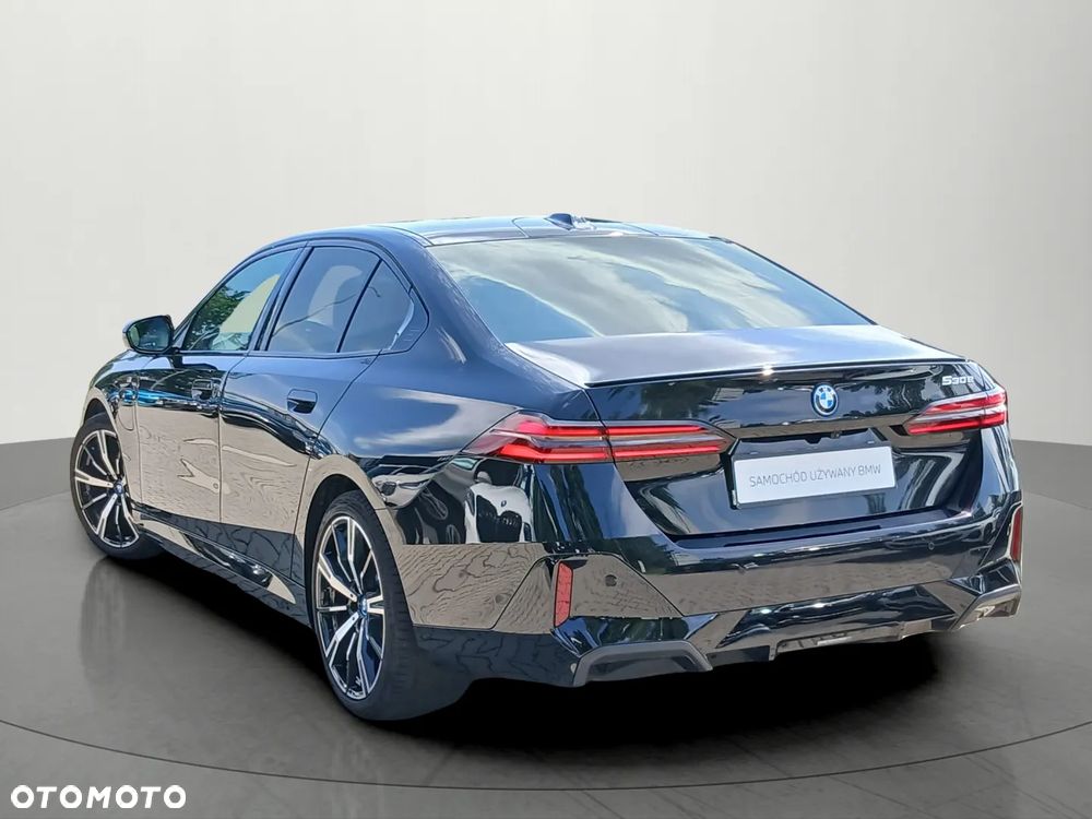 BMW Seria 5 530e PHEV M Sport - 4