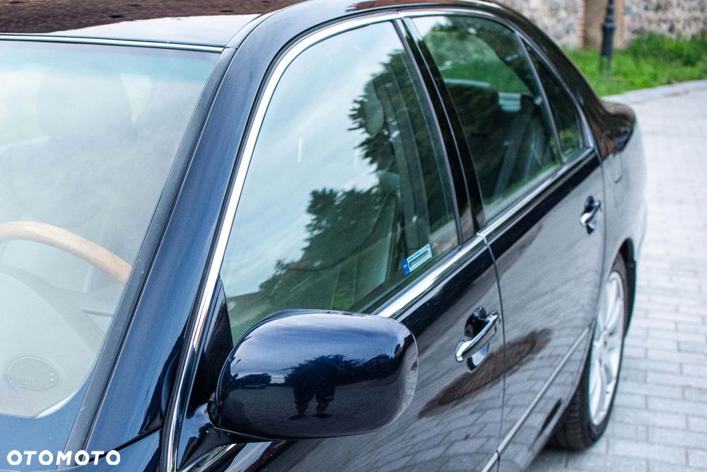 Lexus LS - 8