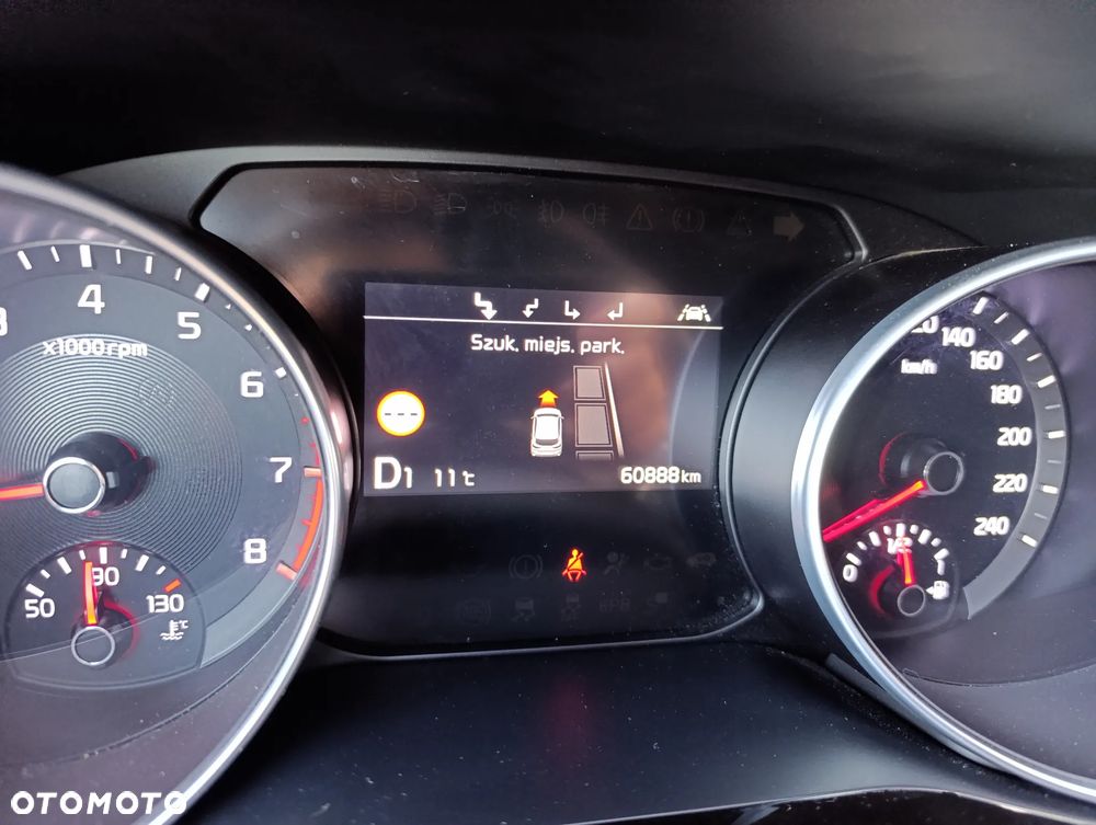 Kia XCeed 1.4 T-GDI L Business Line DCT - 30
