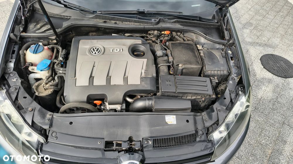 Volkswagen Golf 1.6 TDI Comfortline - 10
