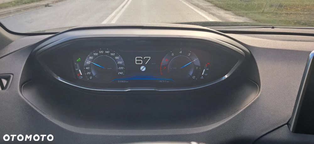 Peugeot 3008 1.2 PureTech GT S&S - 11