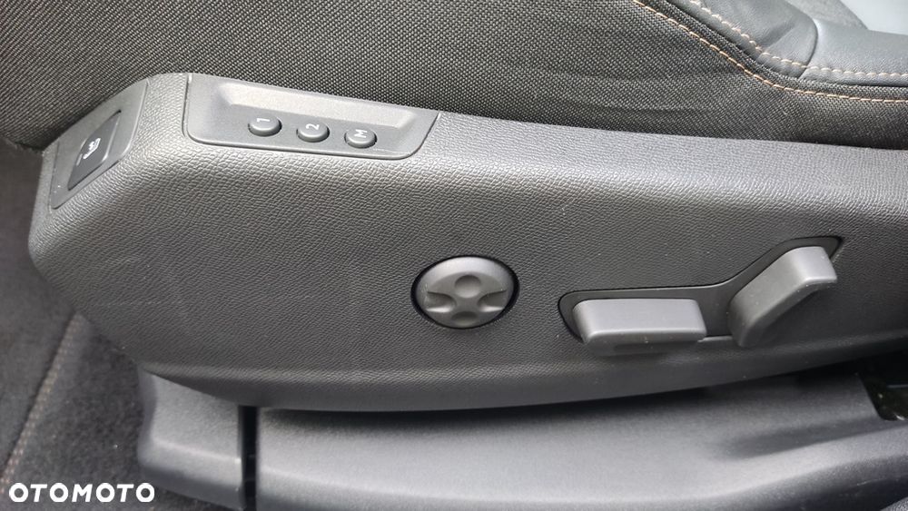 Peugeot 5008 BlueHDi 130 EAT8 GT - 13