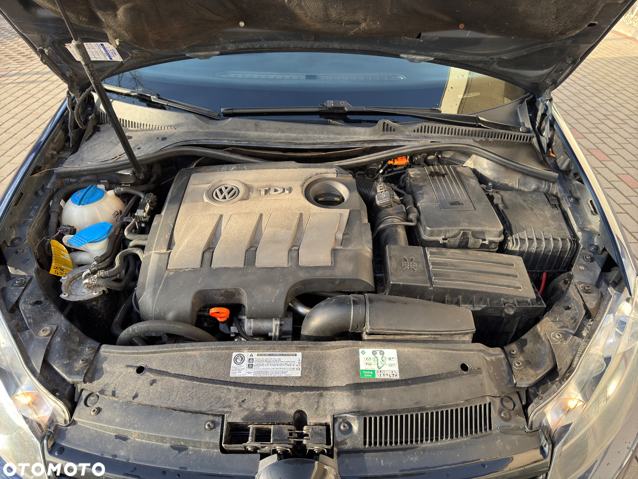 Volkswagen Golf VI 1.6 TDI Comfortline - 10