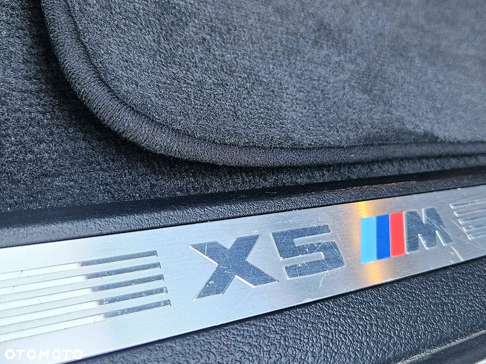 BMW X5 M Standard - 29
